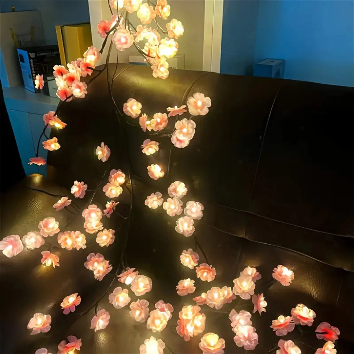 Rama de cerezo con luces LED, detalle